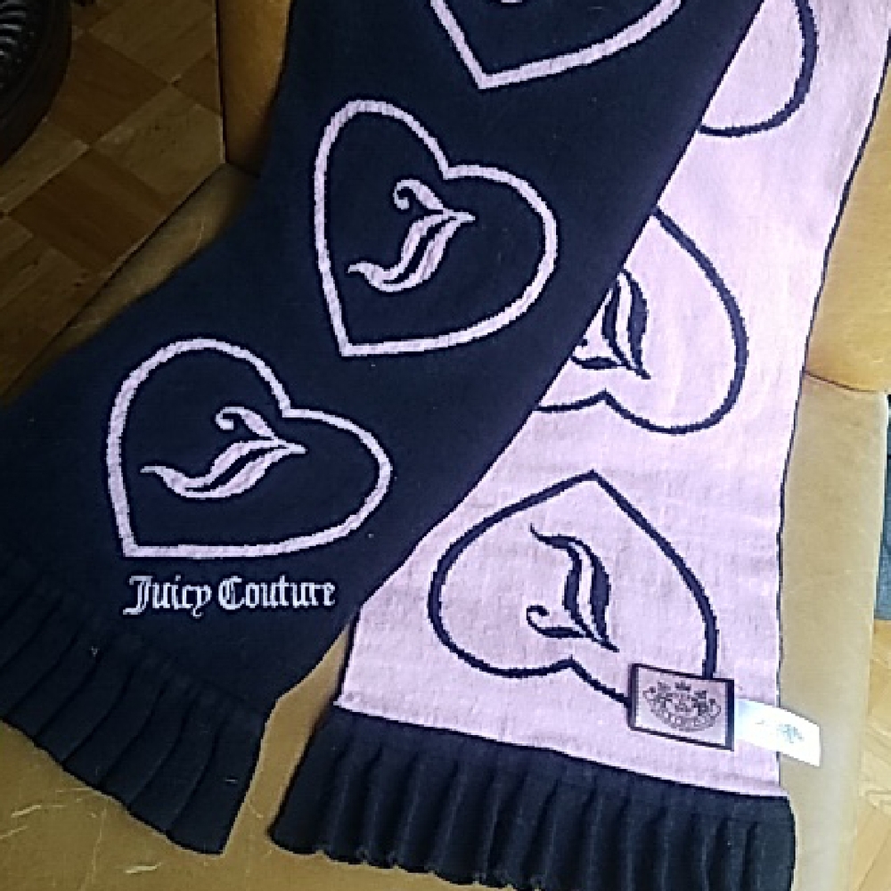 Vintage Juicy Couture Black and Pink Heart Wool Scarf